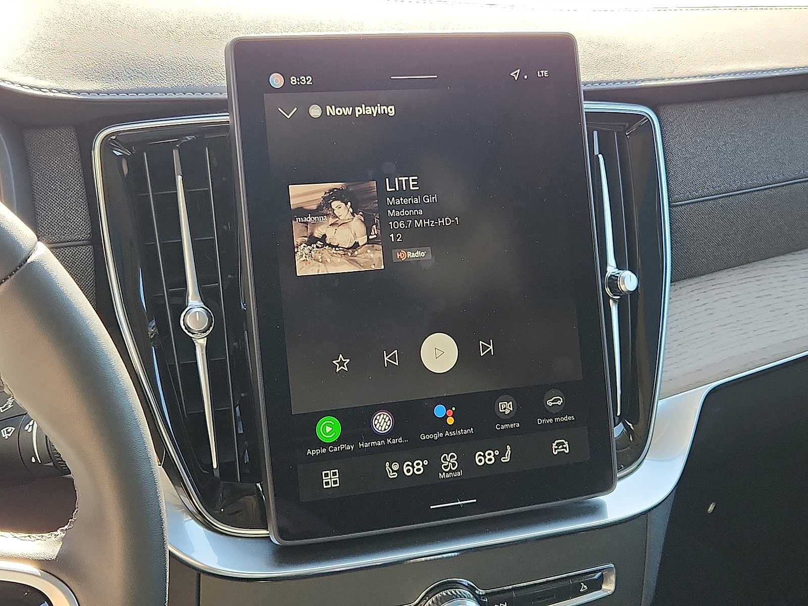 2026 Volvo XC90 Plus