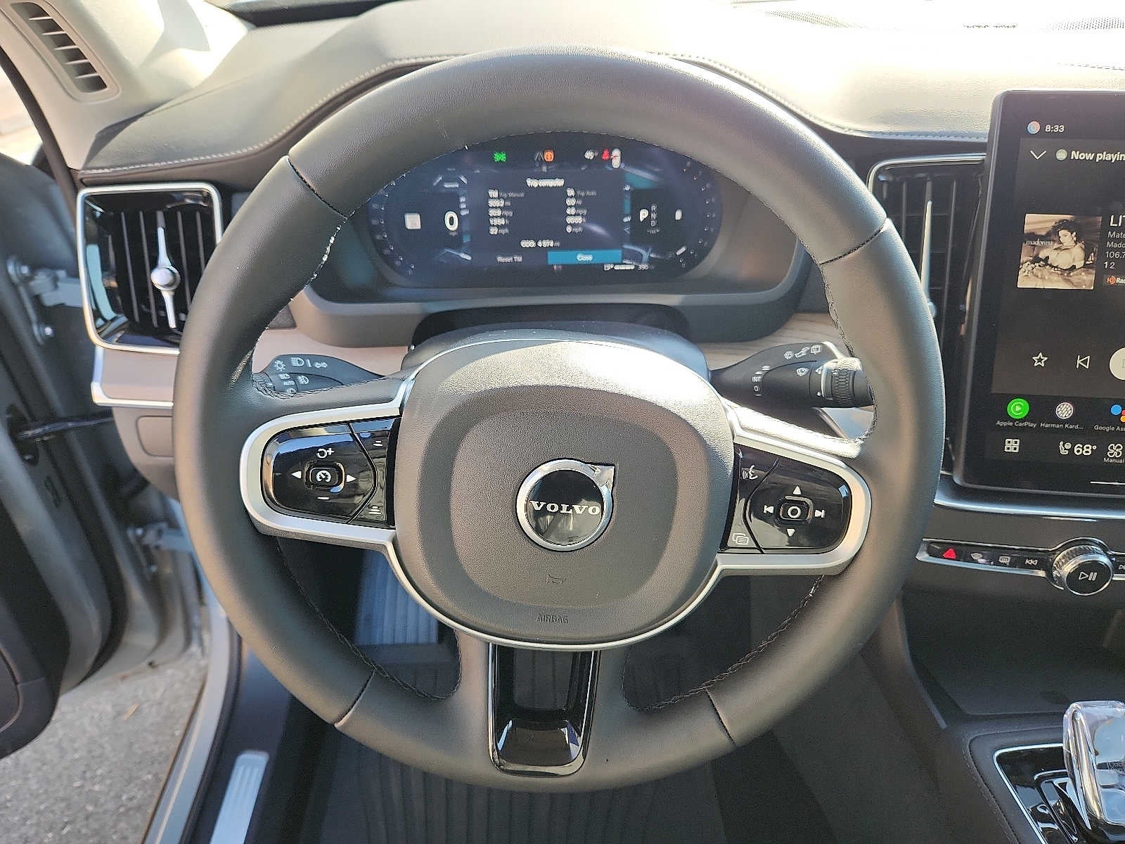 2026 Volvo XC90 Plus