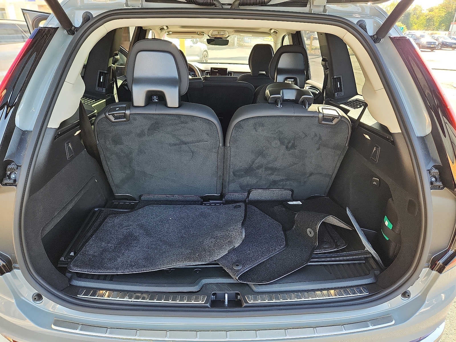 2026 Volvo XC90 Plus