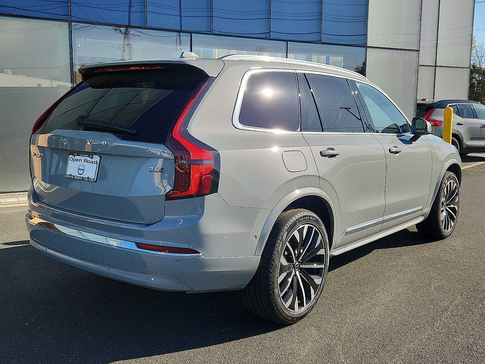 2026 Volvo XC90 Plus