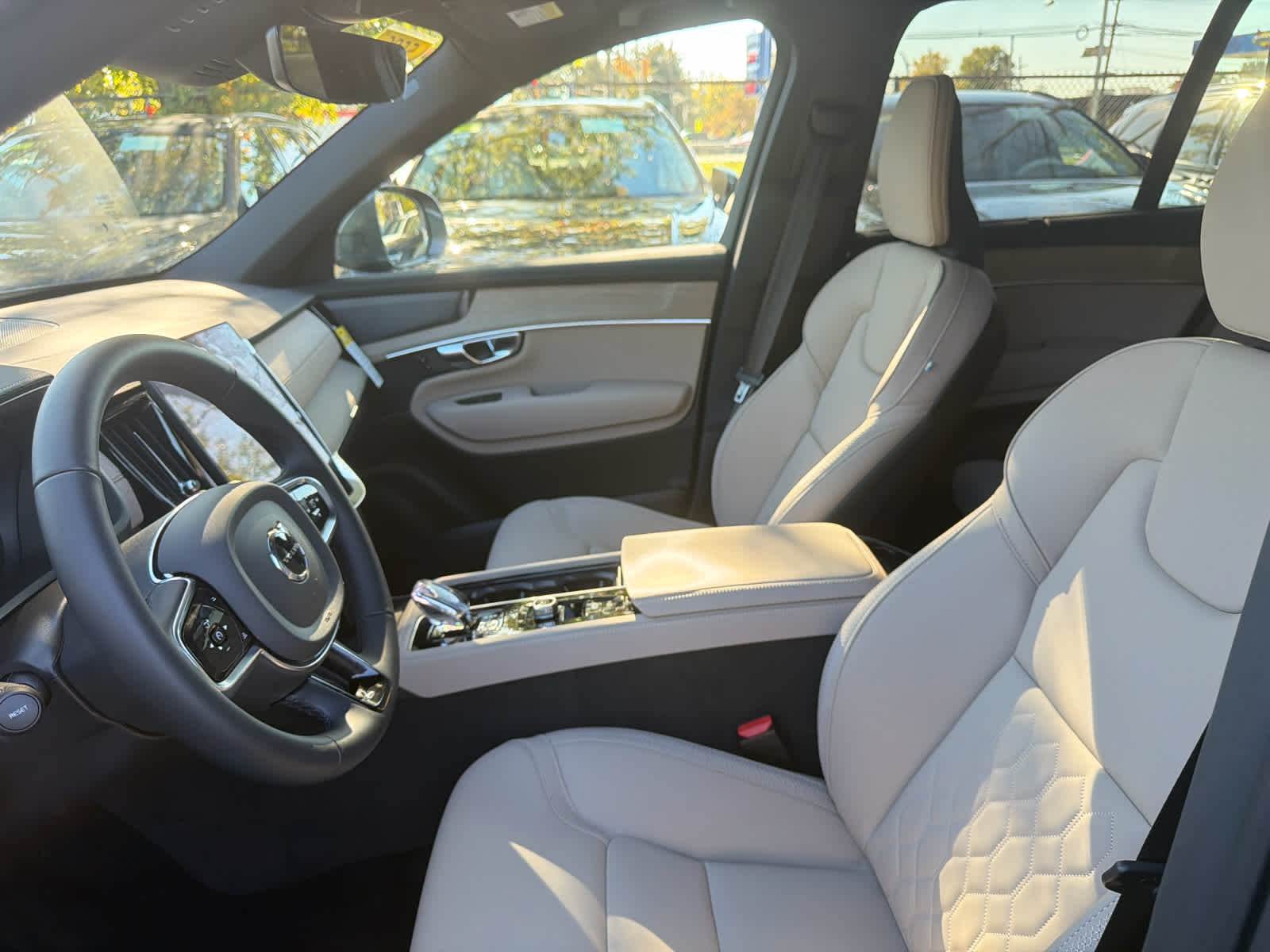 2027 Volvo XC90 Plus