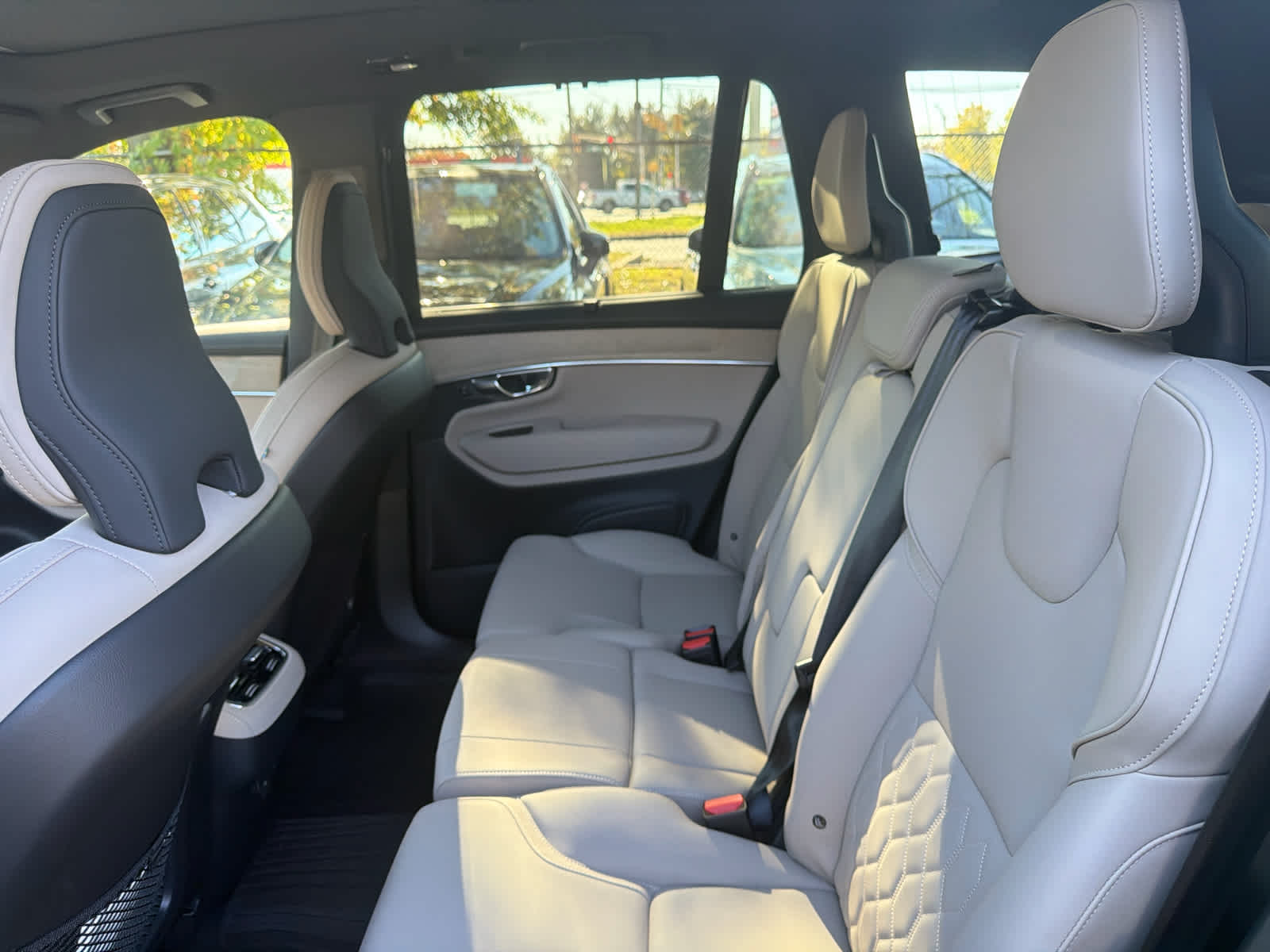 2027 Volvo XC90 Plus