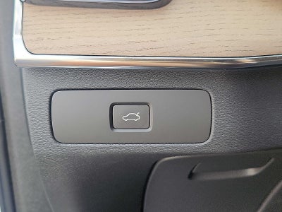 2026 Volvo XC90 Plus