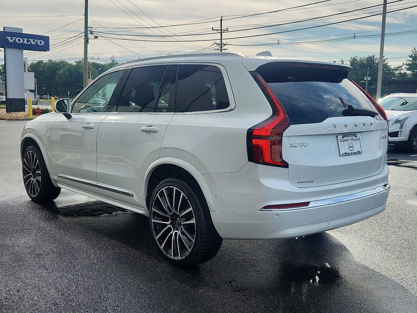 2026 Volvo XC90 Plus