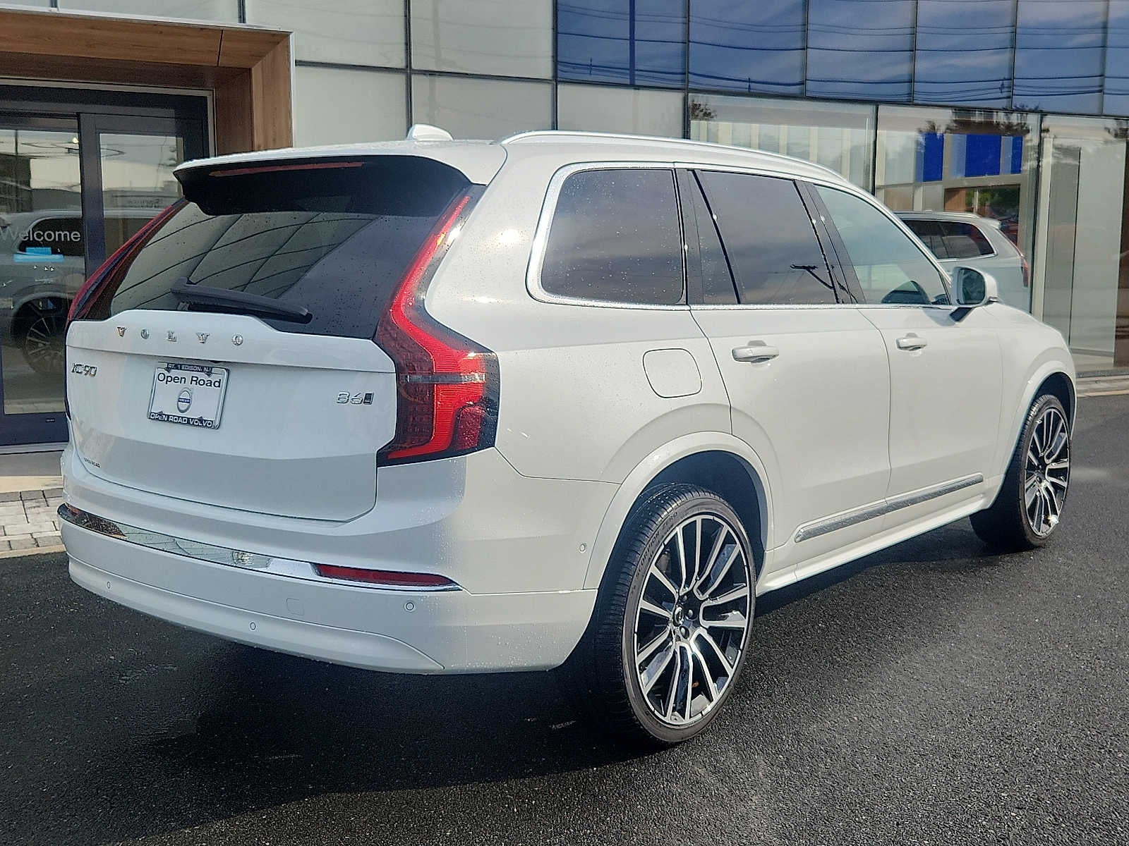 2026 Volvo XC90 Plus