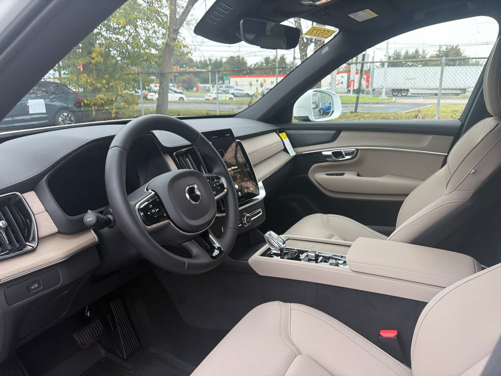 2027 Volvo XC90 Plus