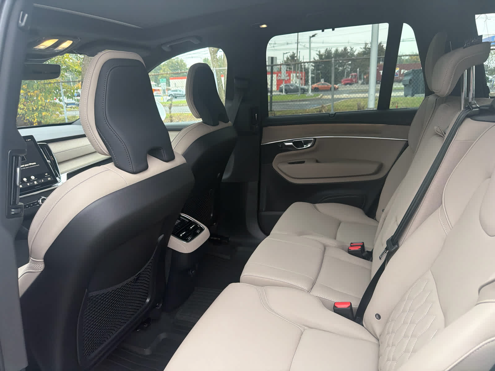 2027 Volvo XC90 Plus