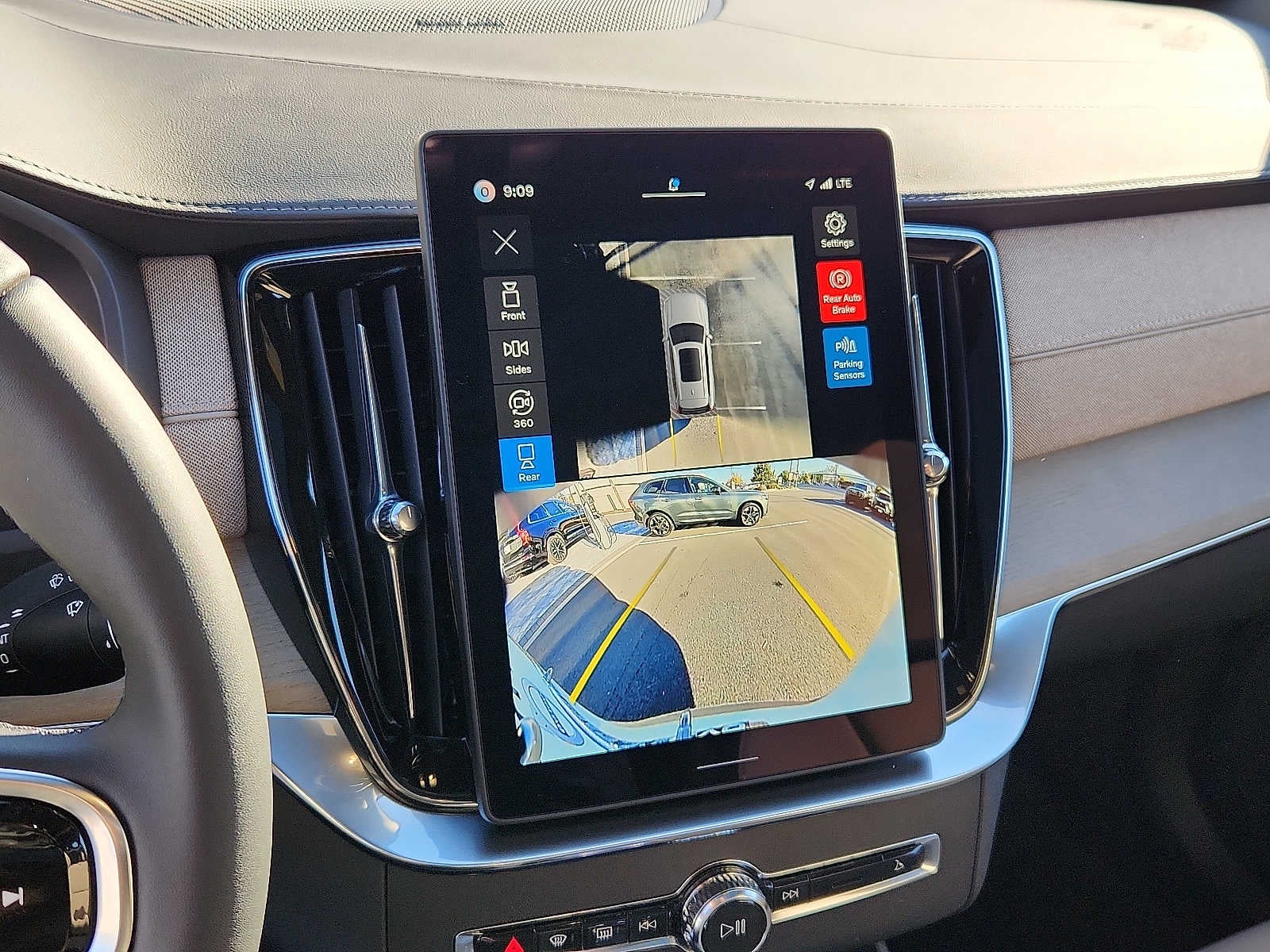 2027 Volvo XC90 Plus