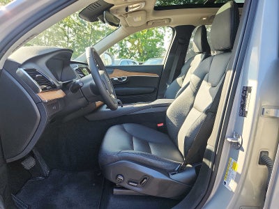 2024 Volvo XC90 Plus Bright Theme