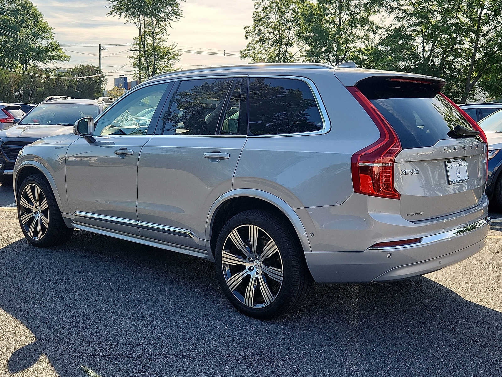 2024 Volvo XC90 Plus Bright Theme