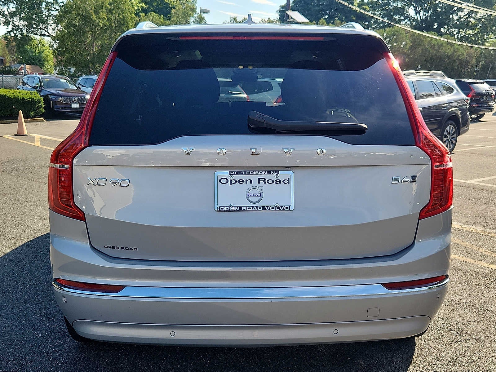 2024 Volvo XC90 Plus Bright Theme