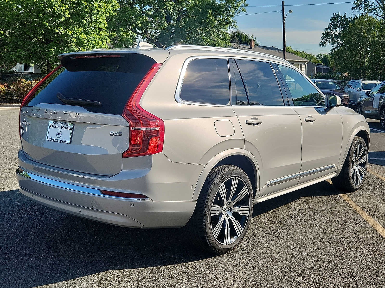 2024 Volvo XC90 Plus Bright Theme