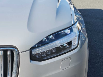 2024 Volvo XC90 Plus Bright Theme