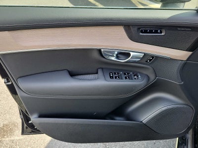 2026 Volvo XC90 Plus