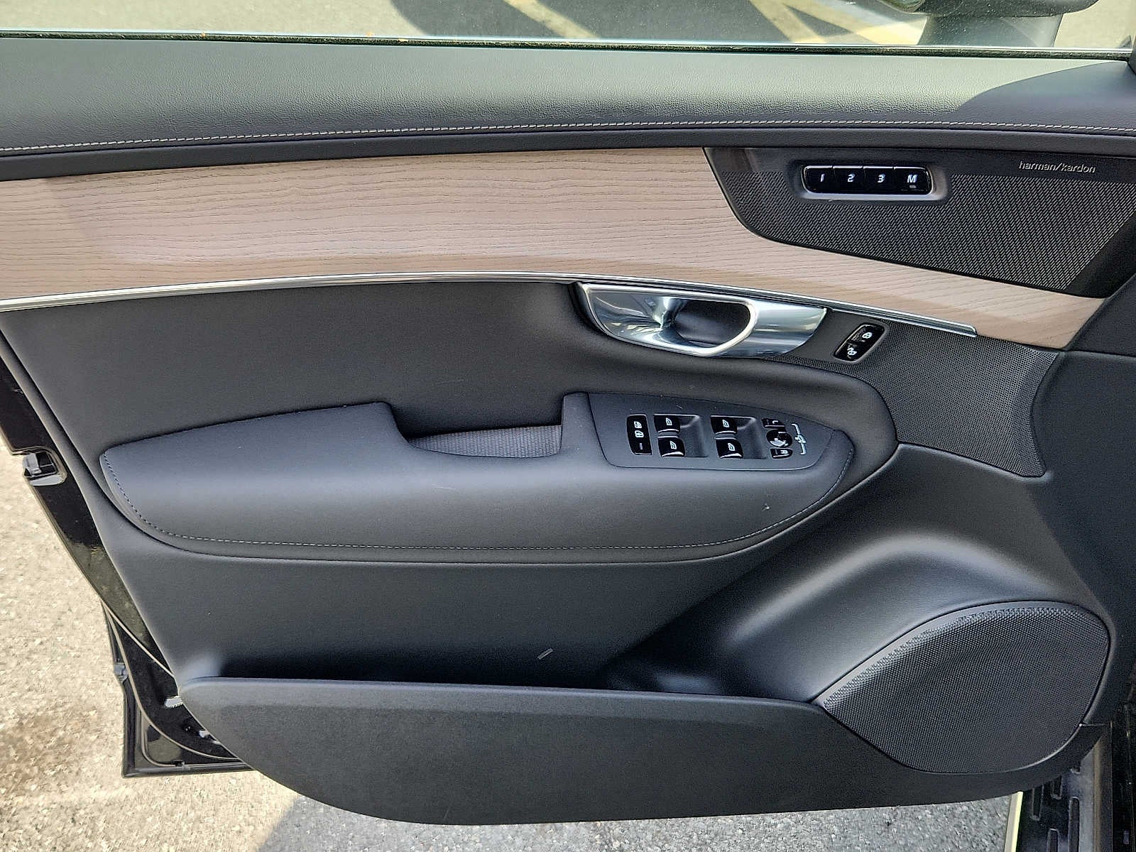 2026 Volvo XC90 Plus