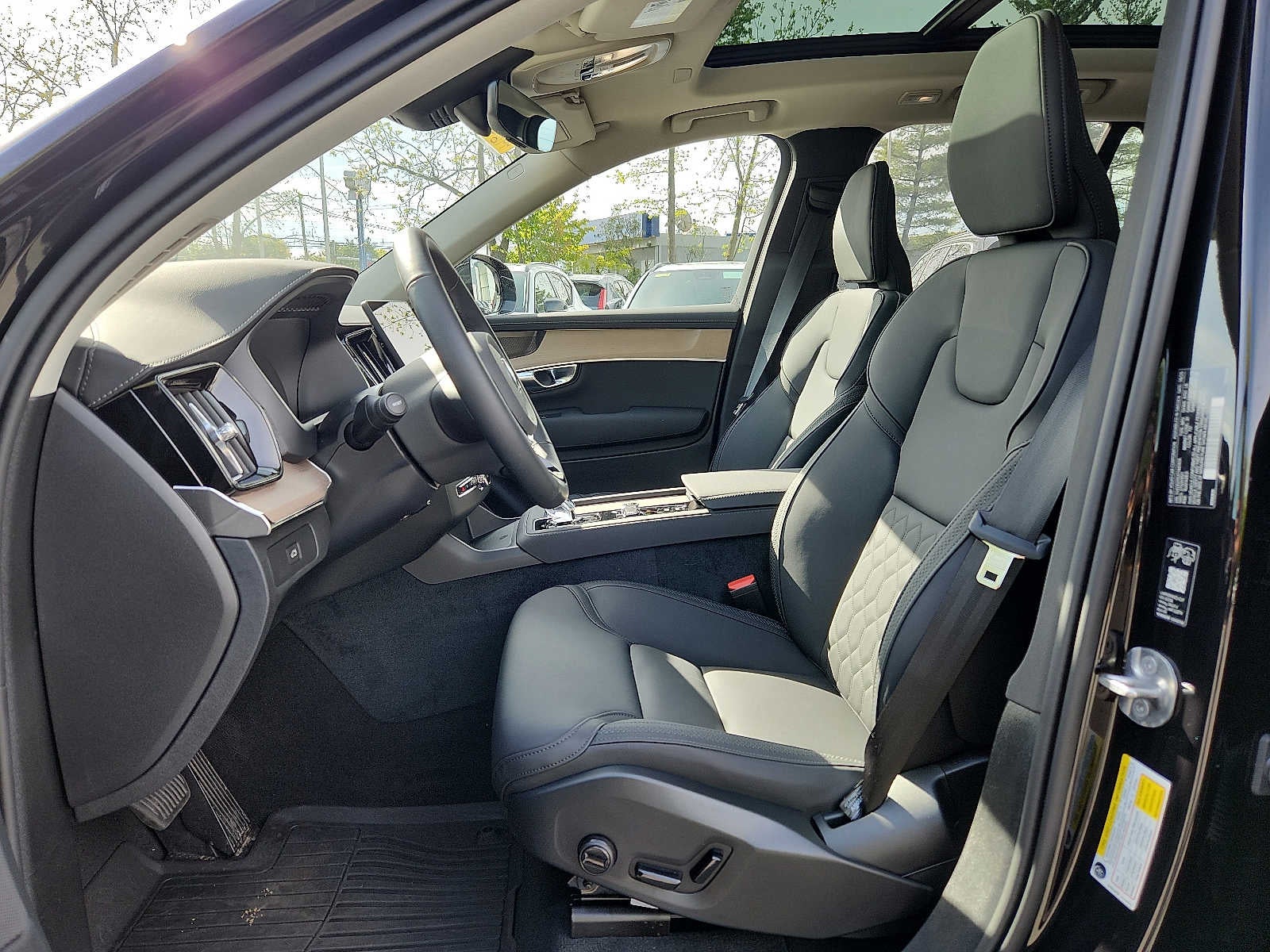 2026 Volvo XC90 Plus