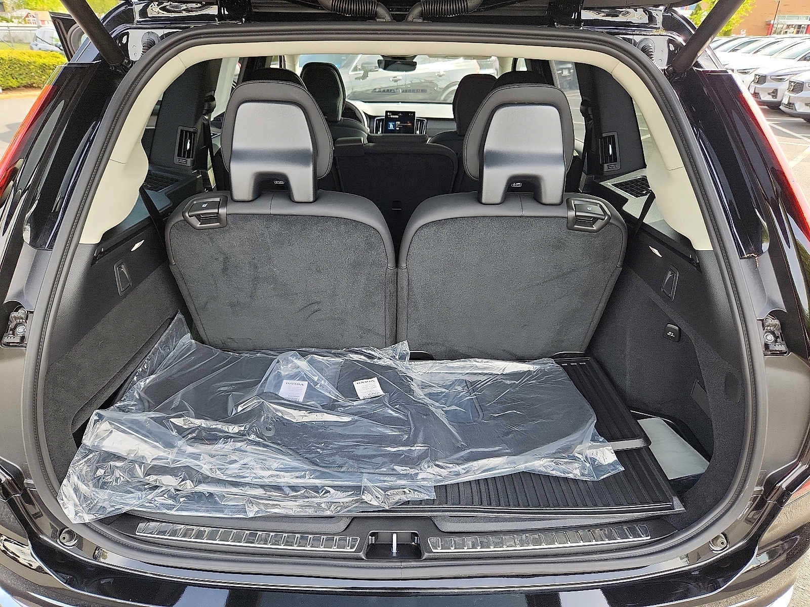 2026 Volvo XC90 Plus
