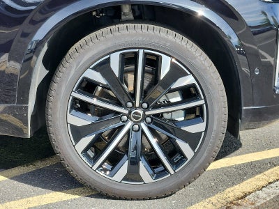 2026 Volvo XC90 Plus
