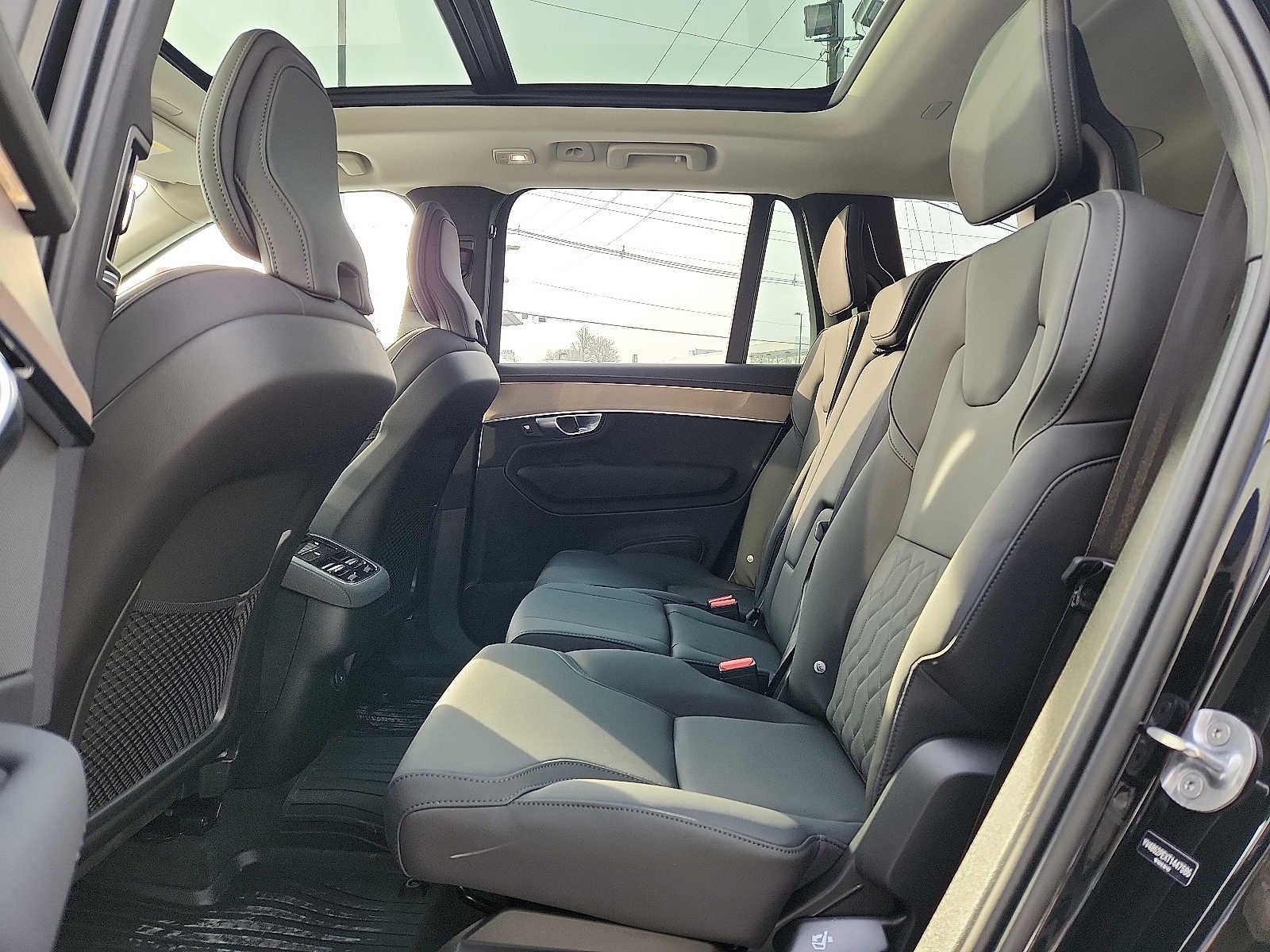 2026 Volvo XC90 Plus