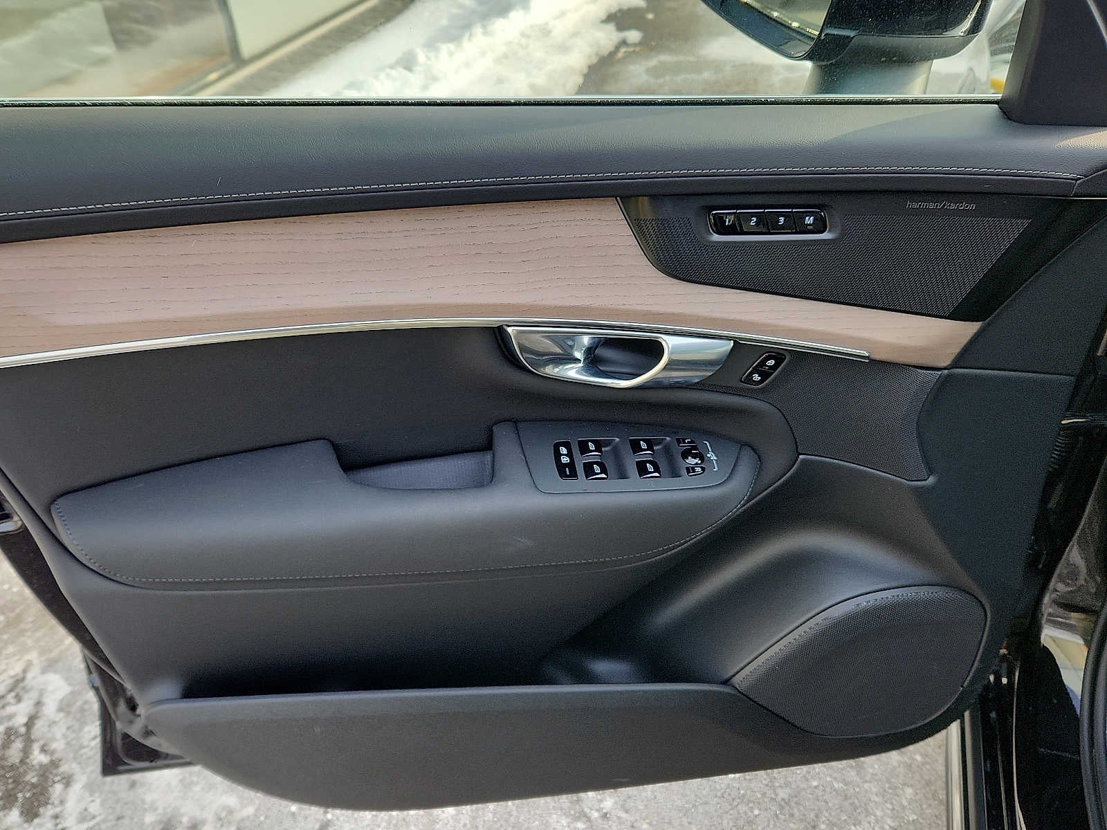 2026 Volvo XC90 Plus