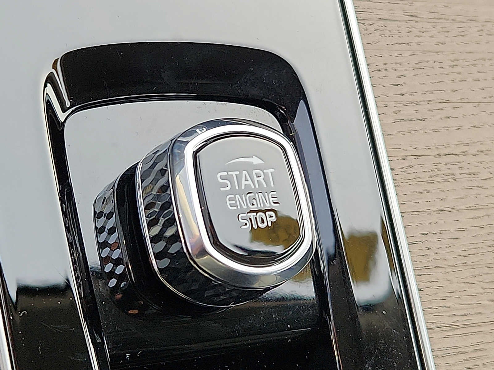 2026 Volvo XC90 Plus