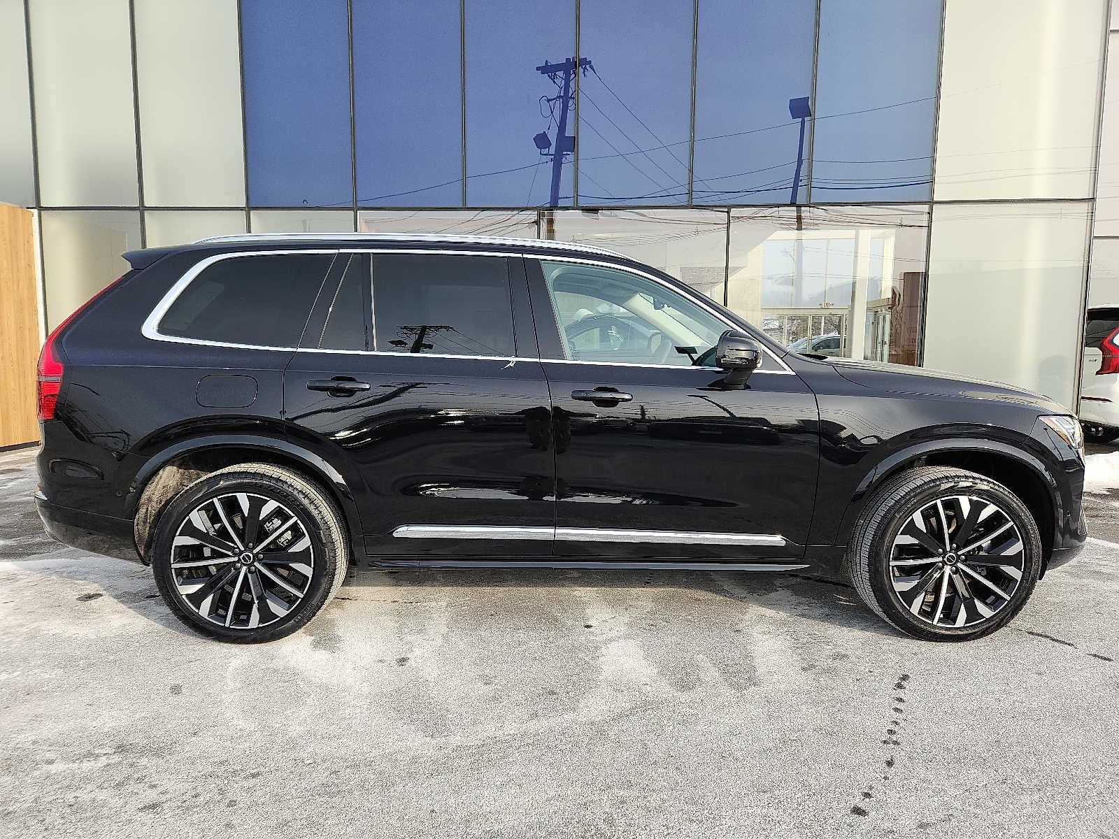 2026 Volvo XC90 Plus