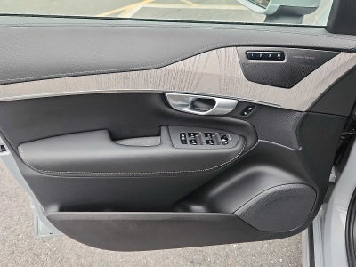 2024 Volvo XC90 Ultimate Bright Theme
