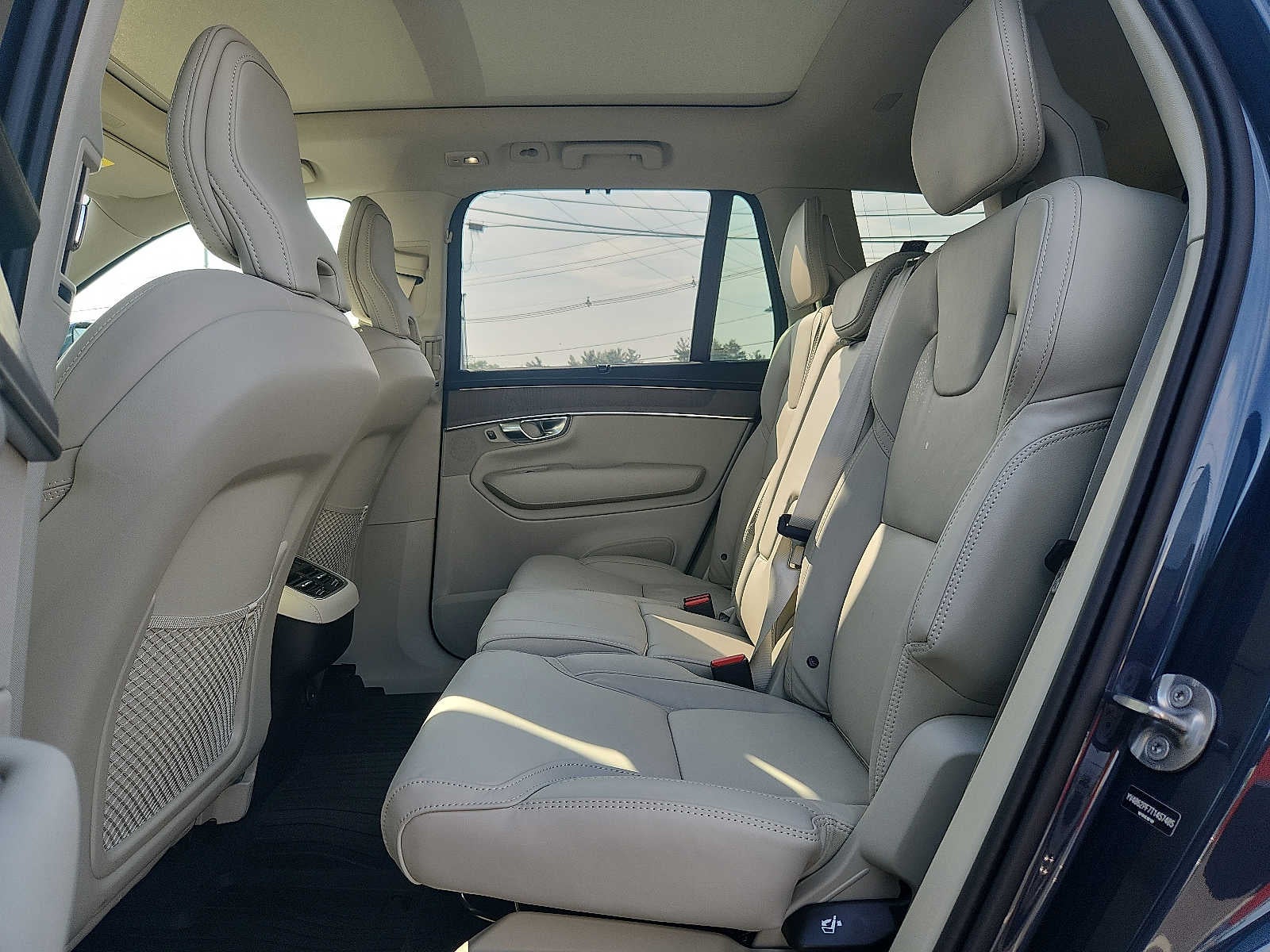 2026 Volvo XC90 Ultra - Photo 10