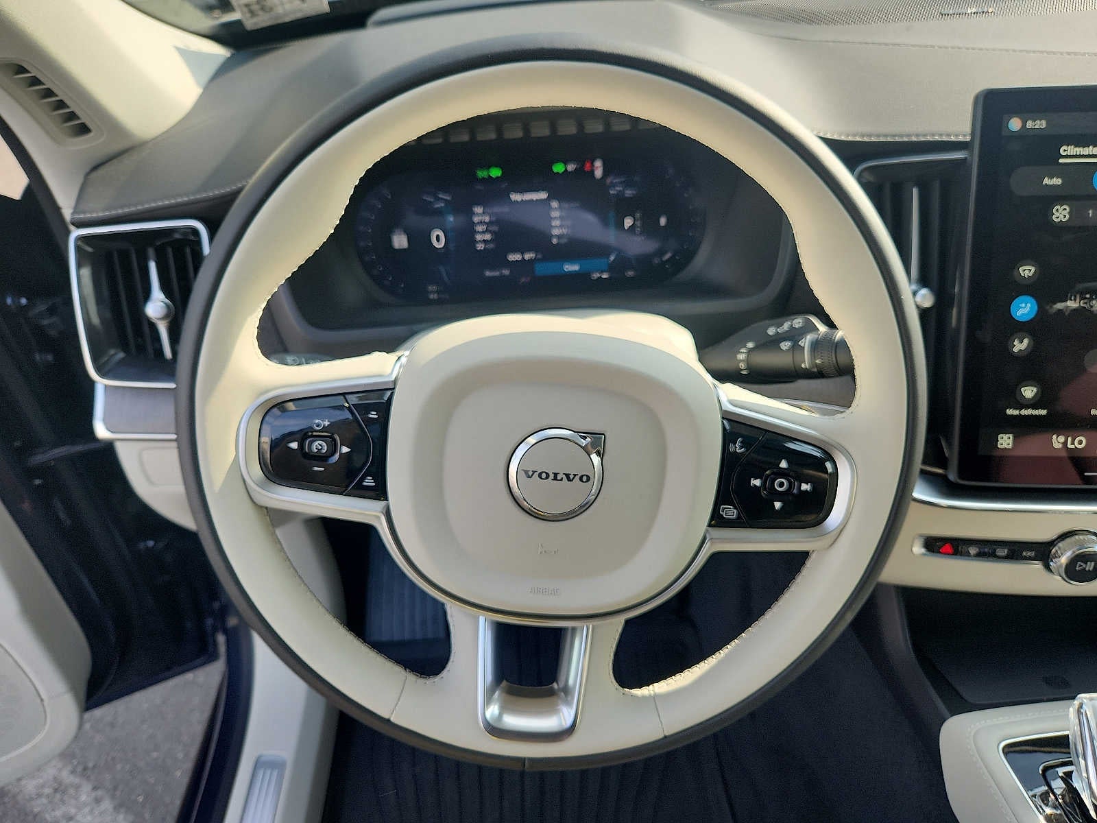 2026 Volvo XC90 Ultra - Photo 19