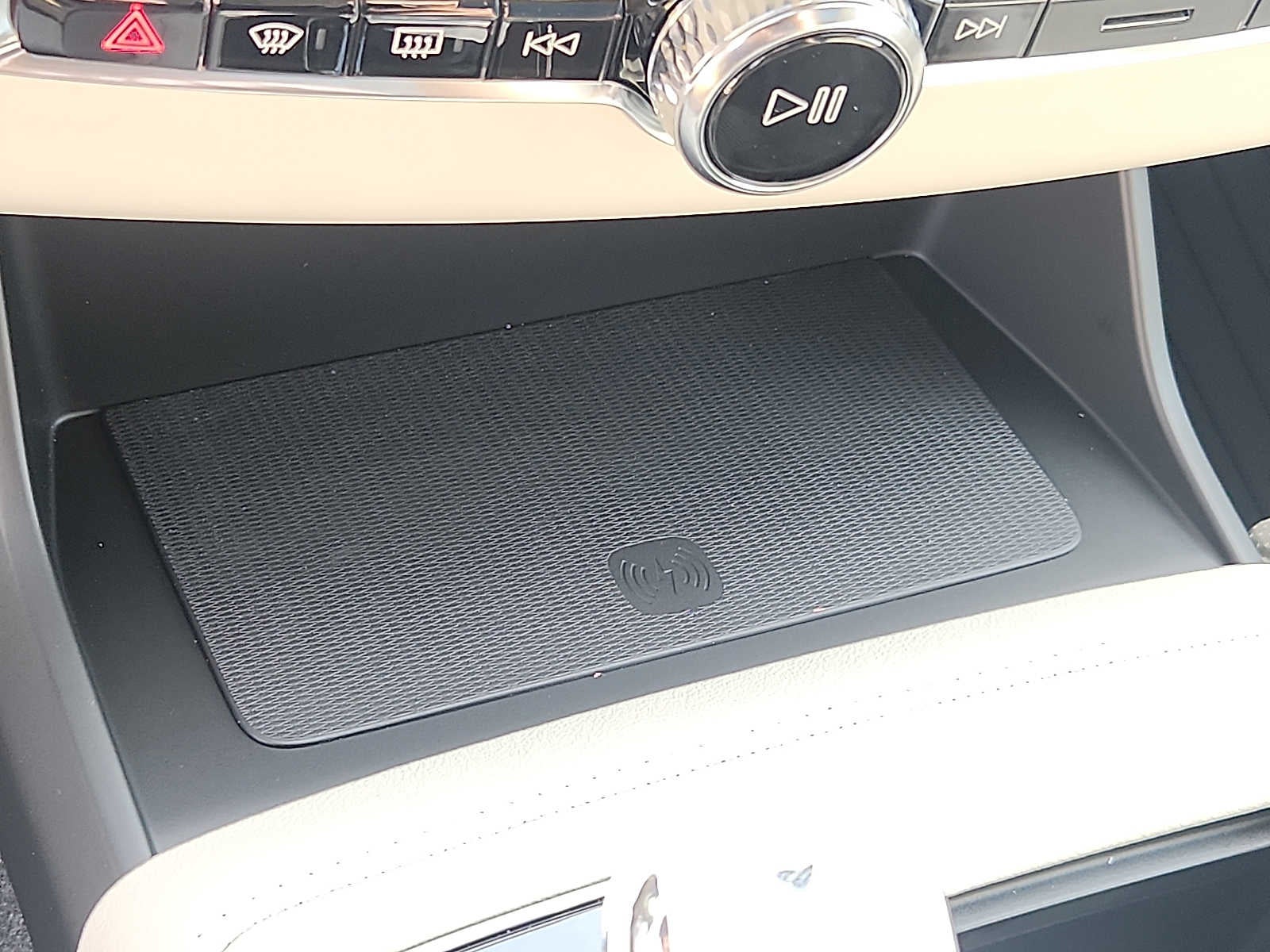 2026 Volvo XC90 Ultra - Photo 25