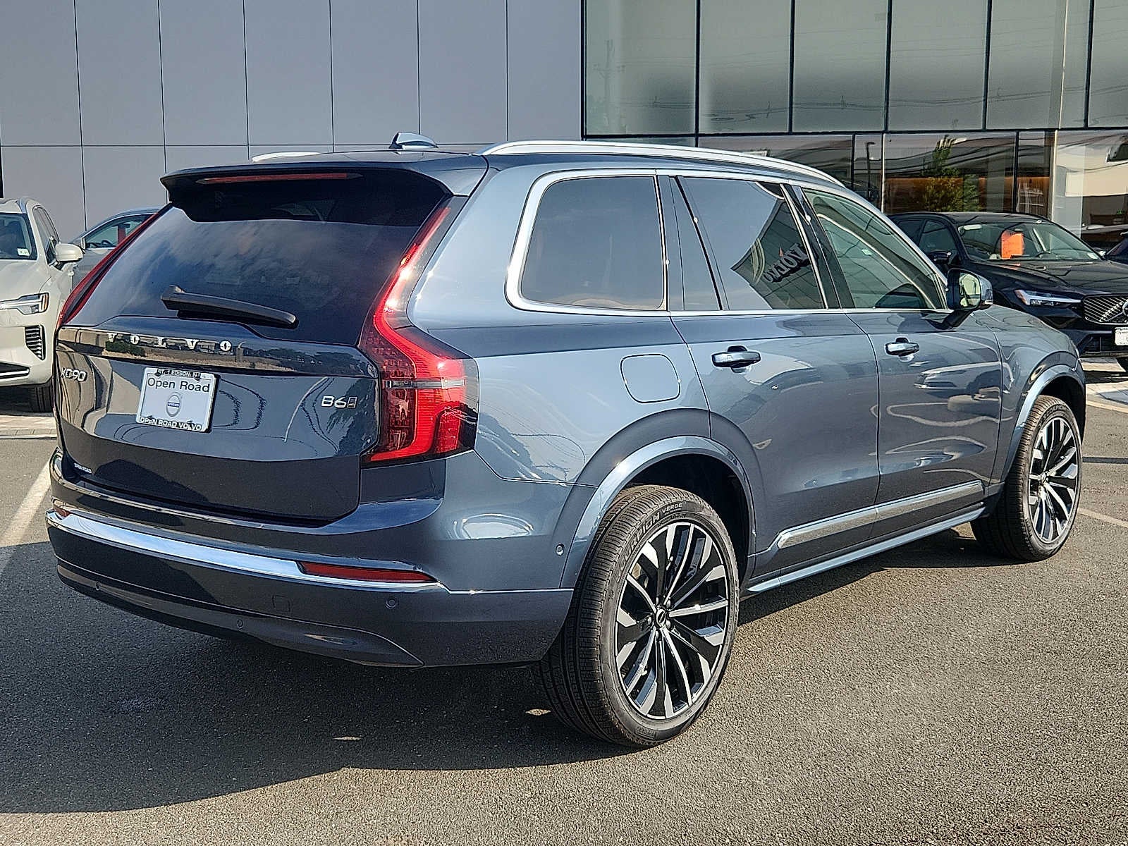 2026 Volvo XC90 Ultra - Photo 6
