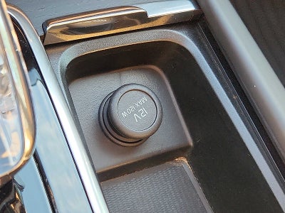 2024 Volvo XC90 Ultimate Bright Theme