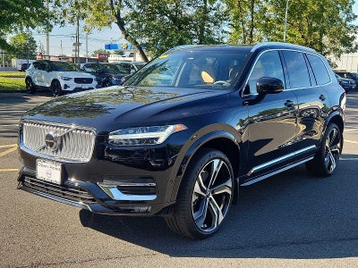 2024 Volvo XC90 Ultimate Bright Theme