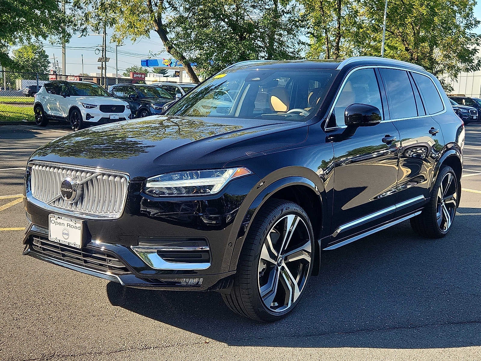 2024 Volvo XC90 Ultimate Bright Theme