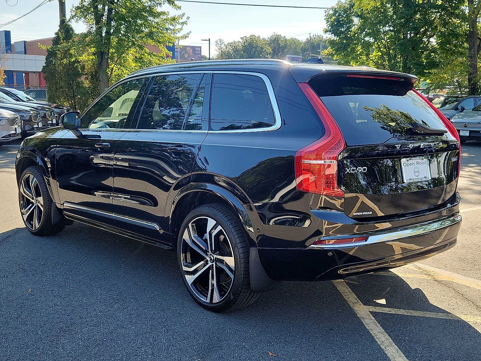 2024 Volvo XC90 Ultimate Bright Theme