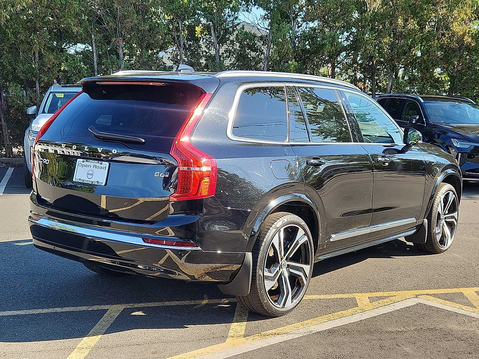 2024 Volvo XC90 Ultimate Bright Theme