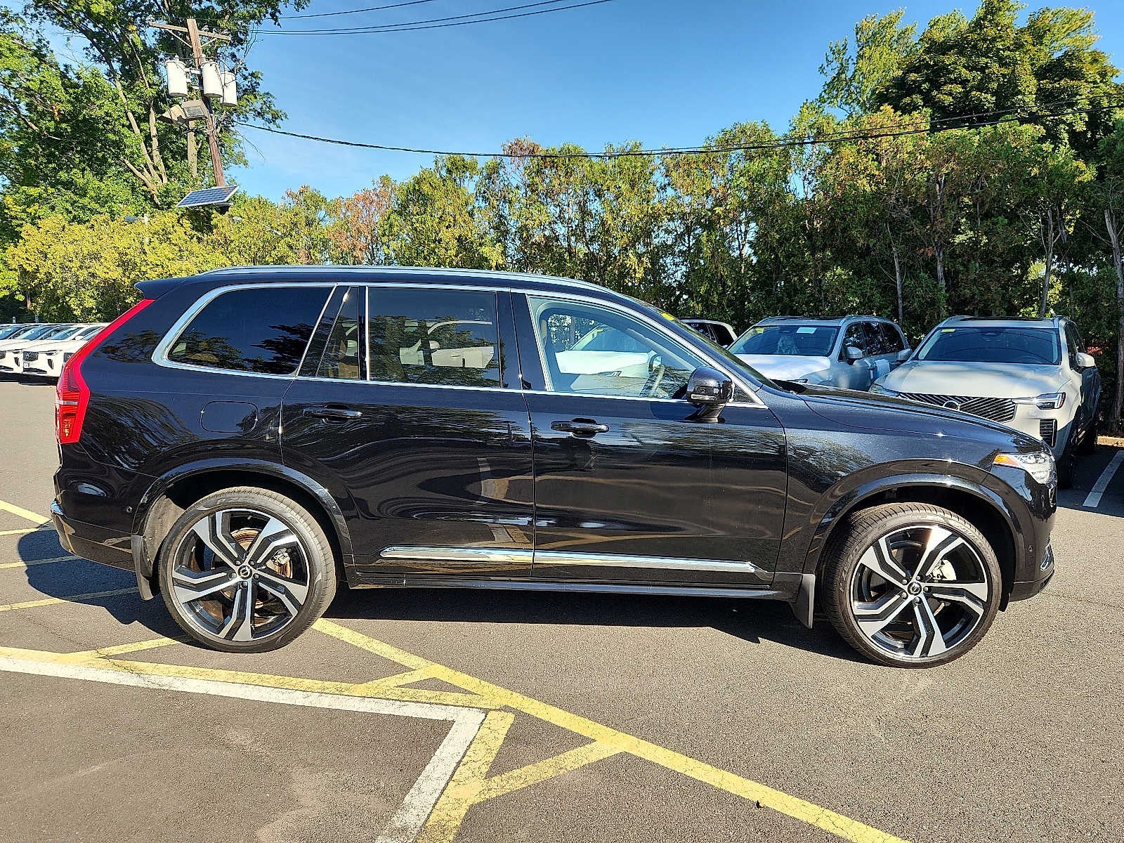 2024 Volvo XC90 Ultimate Bright Theme