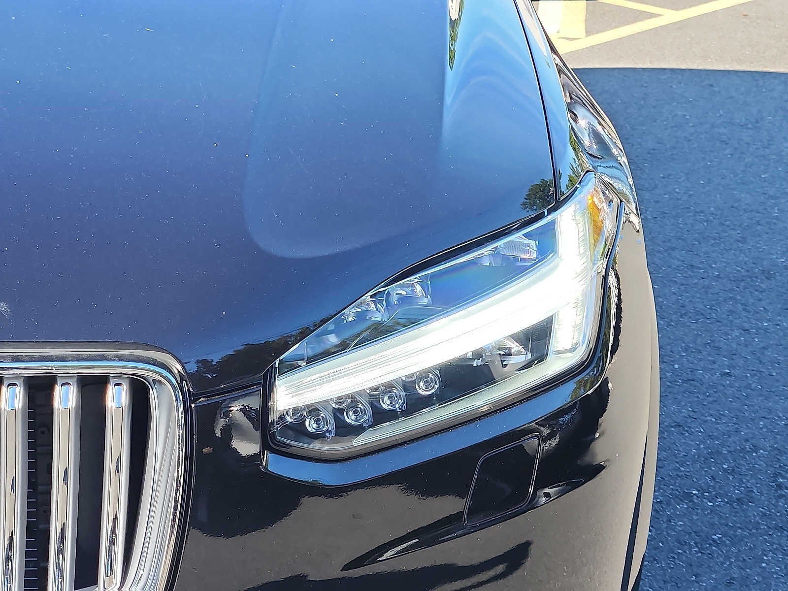 2024 Volvo XC90 Ultimate Bright Theme