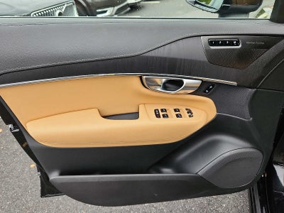 2024 Volvo XC90 Ultimate Bright Theme