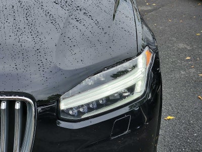 2024 Volvo XC90 Ultimate Bright Theme