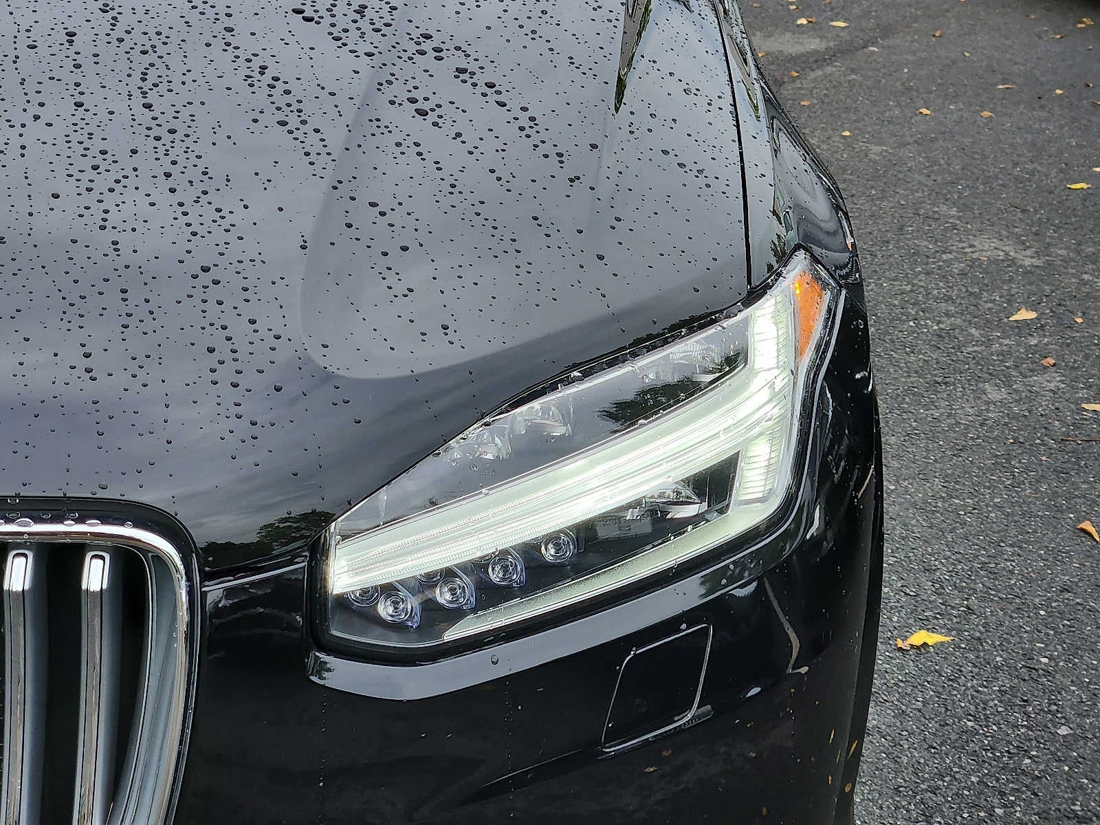 2024 Volvo XC90 Ultimate Bright Theme