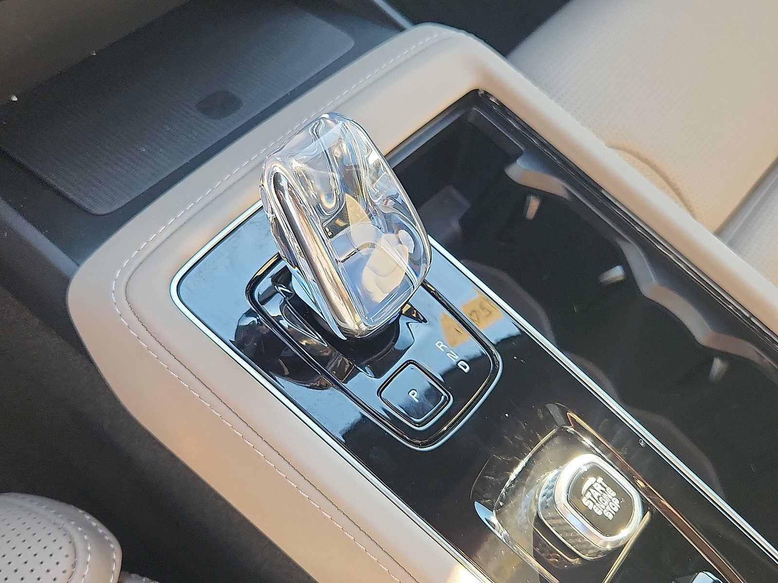 2026 Volvo XC90 Ultra Dark Theme