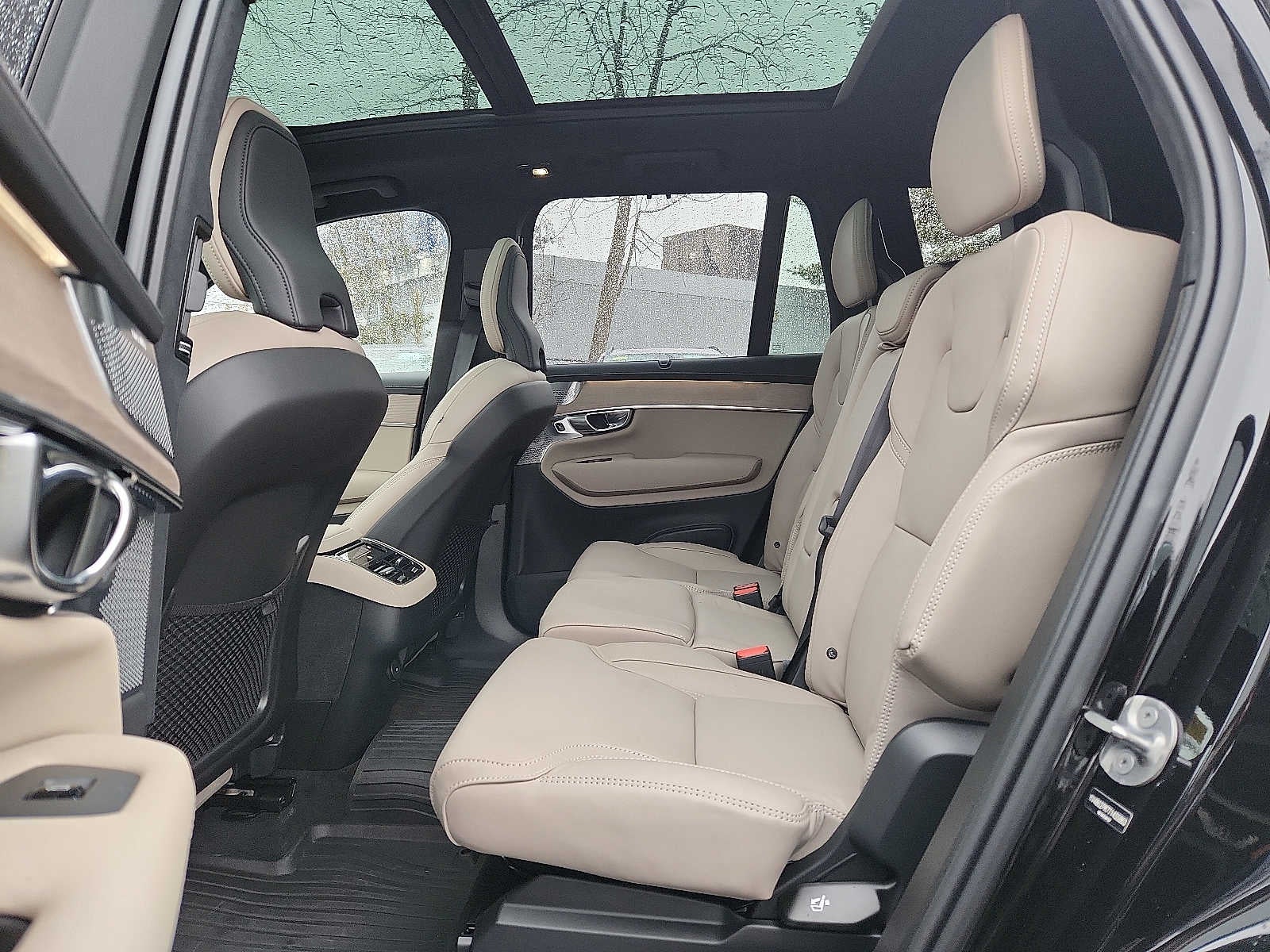 2026 Volvo XC90 Ultra Dark Theme