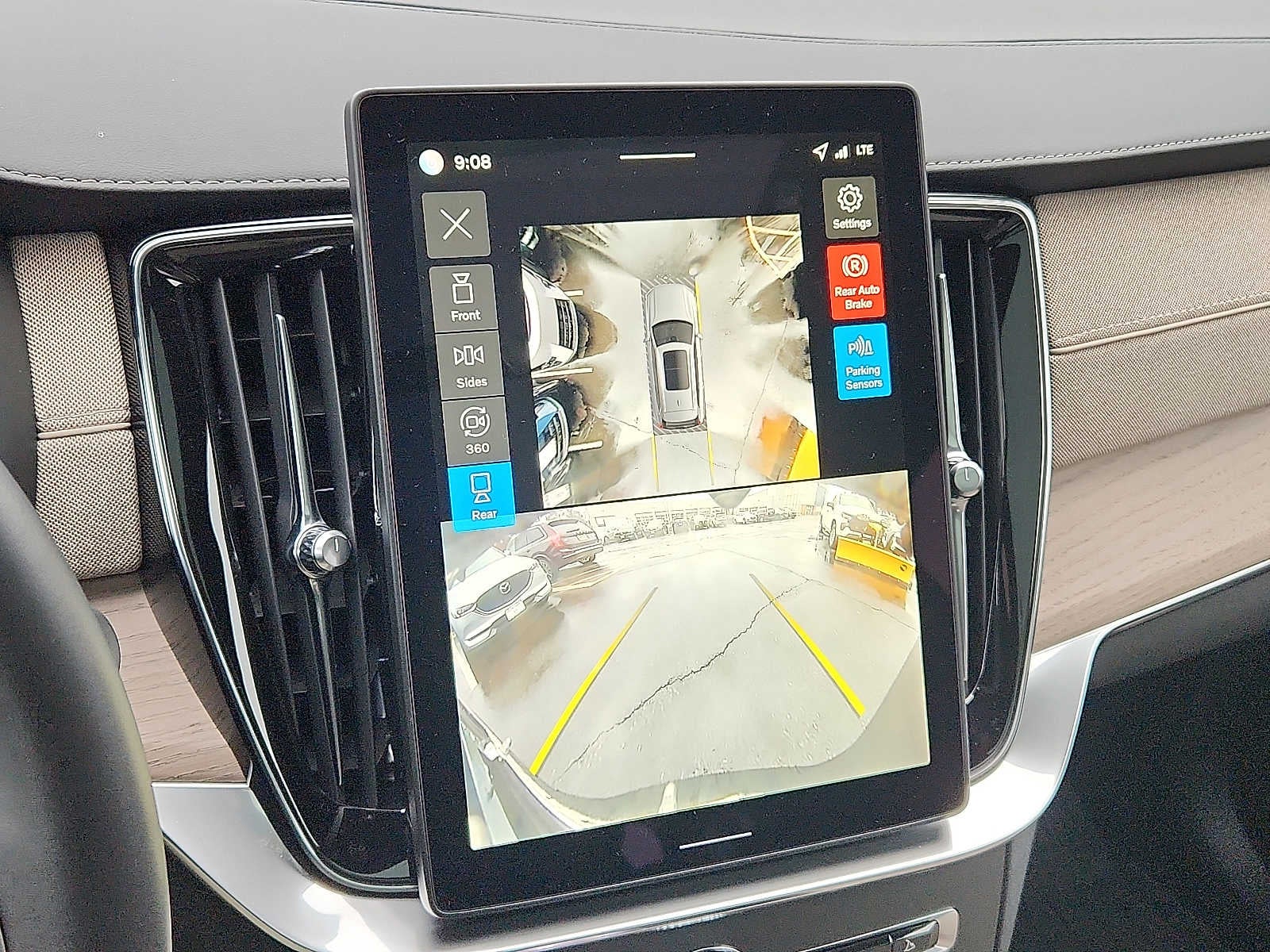 2026 Volvo XC90 Ultra Dark Theme