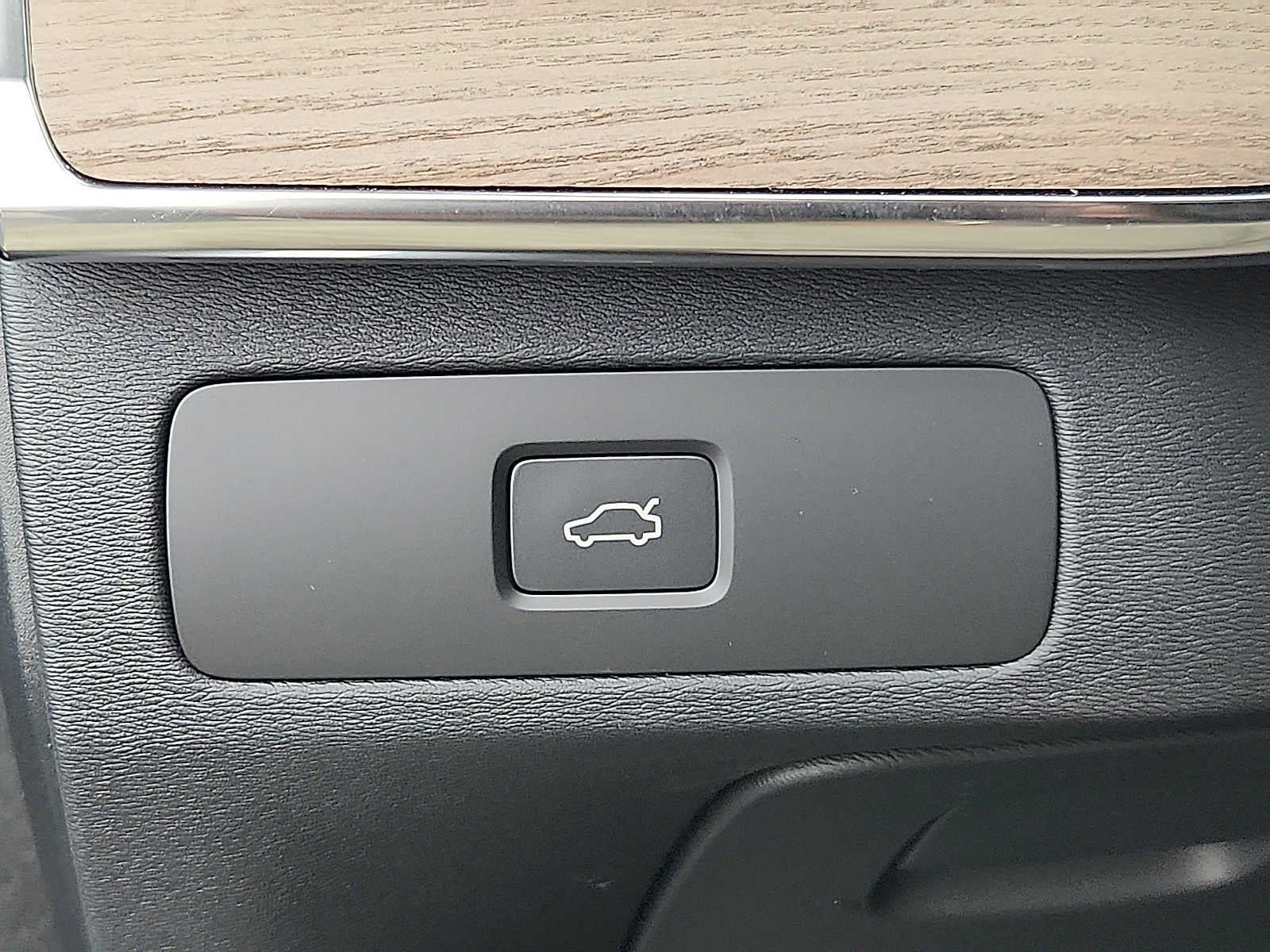 2026 Volvo XC90 Ultra Dark Theme