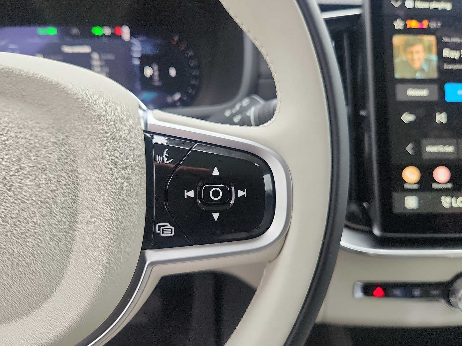2026 Volvo XC90 Ultra Dark Theme