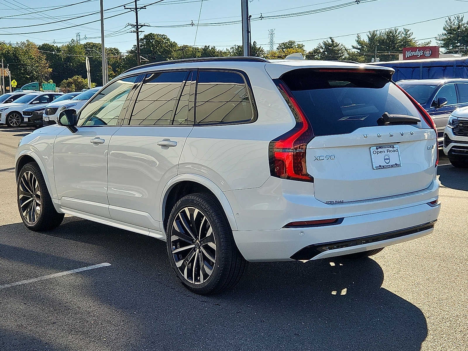 2027 Volvo XC90 Ultra Dark Theme