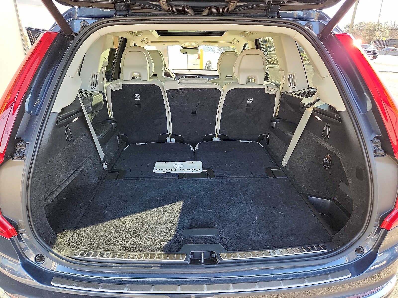 2023 Volvo XC90 Plus