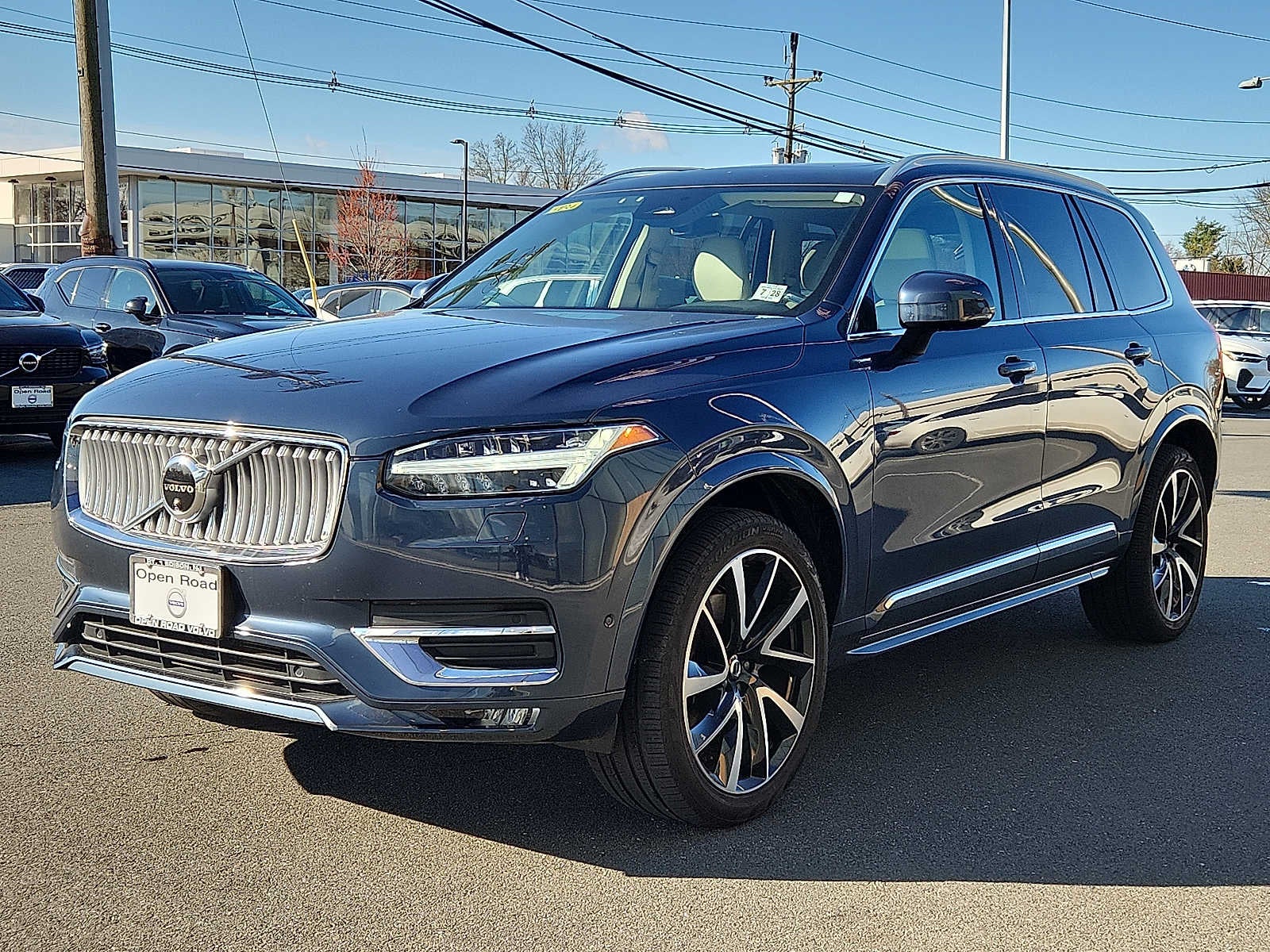 2023 Volvo XC90 Plus