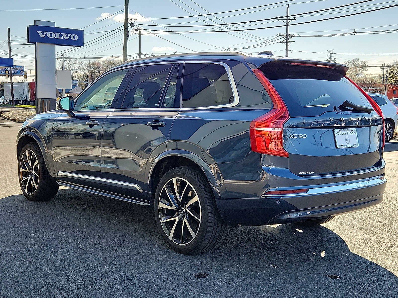 2023 Volvo XC90 Plus